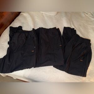 3 pairs of women’s Cherokee form scrub pants plus size 2x